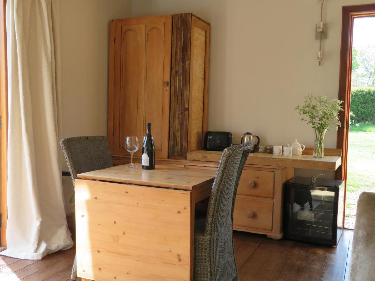 Wilderness B&B 3 Self Contained Rooms Nr Sissinghurst Headcorn Экстерьер фото